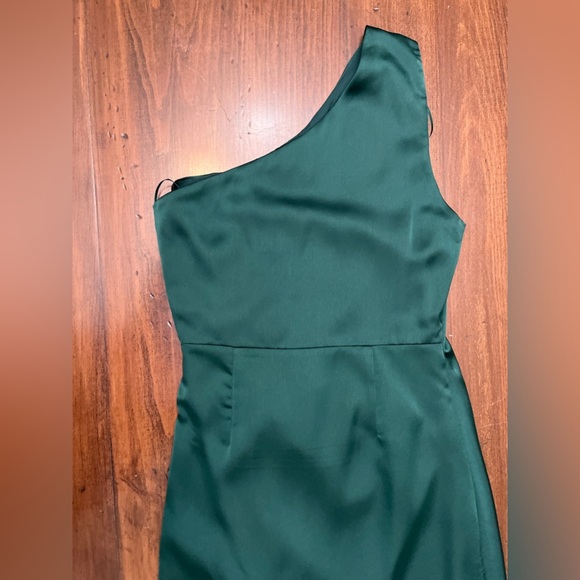 Sugarlips Chateau One Shoulder Ruched Belen Midi‎ Dress Small Green Satin Chic - Picture 7 of 14